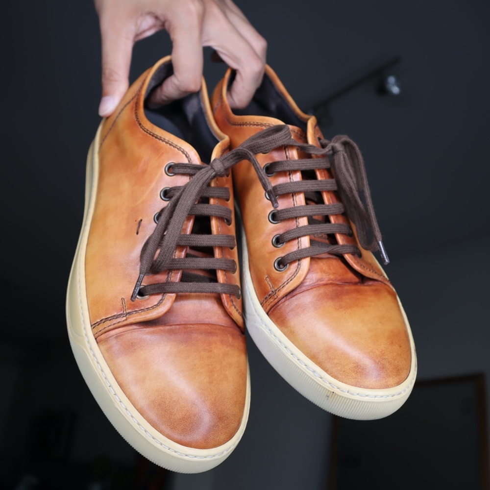 Santoni Low Top Leather Sneaker!